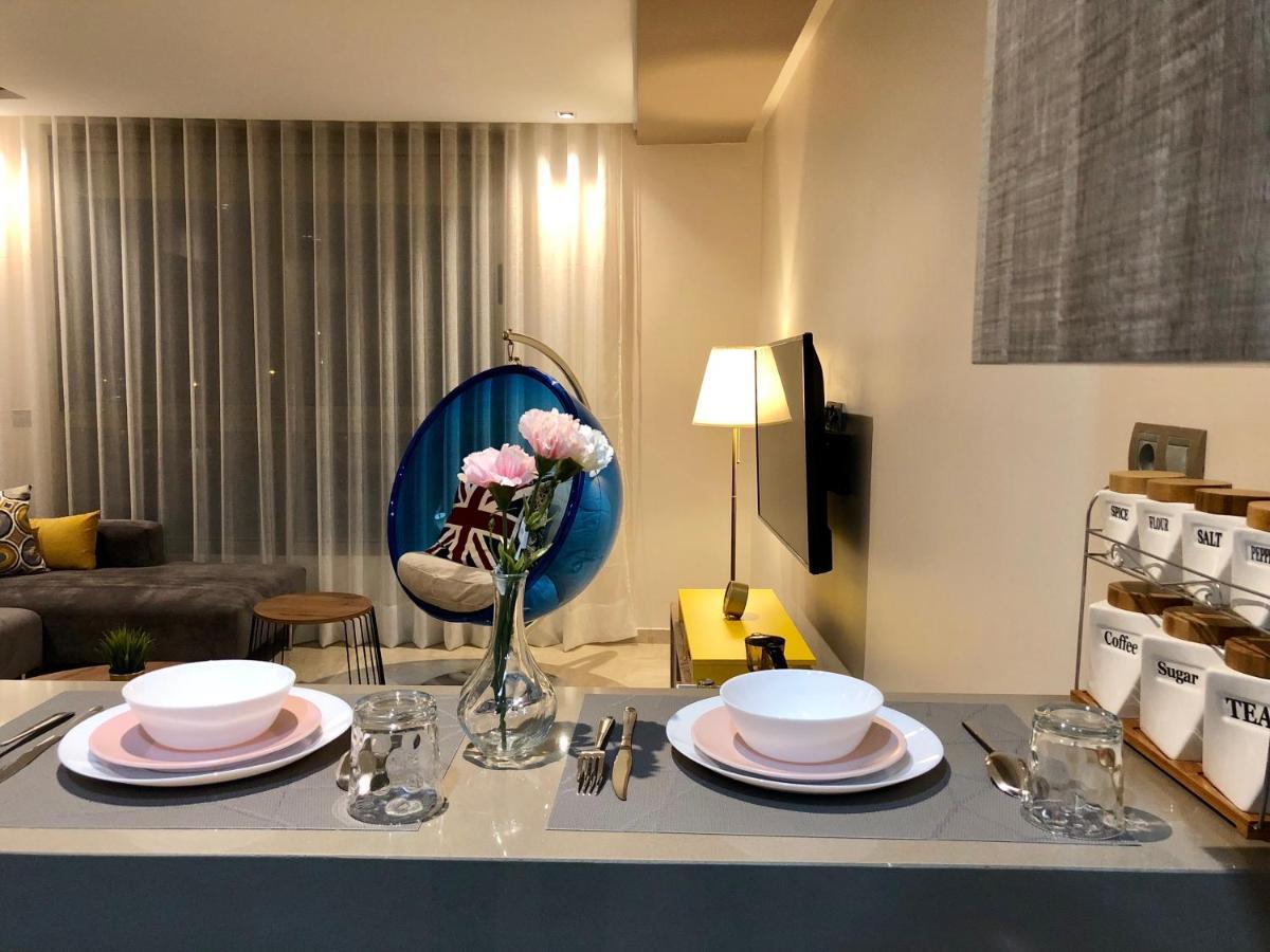 Luxury Floor, Center... Casablanca
