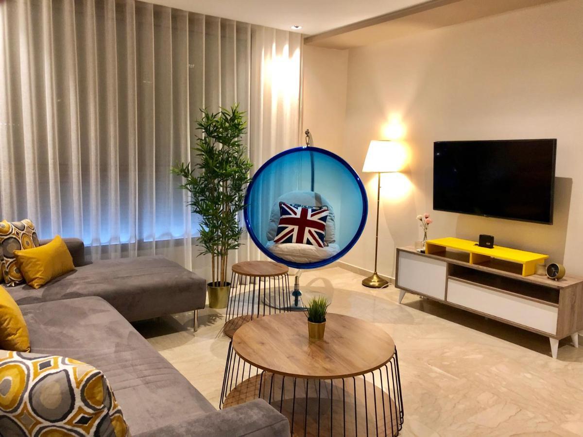 Luxury Floor, Center... Casablanca